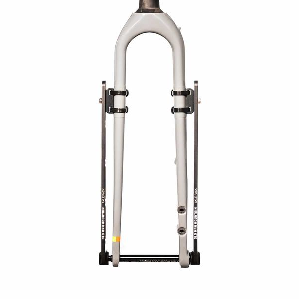 Old Man Mountain Axle Pack